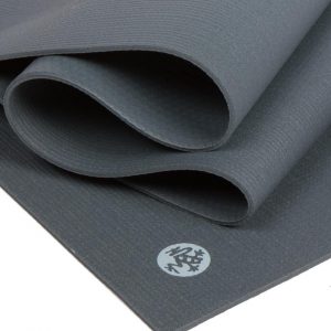 Manduka Prolite Yoga Mat | Thunder - Fold Detail